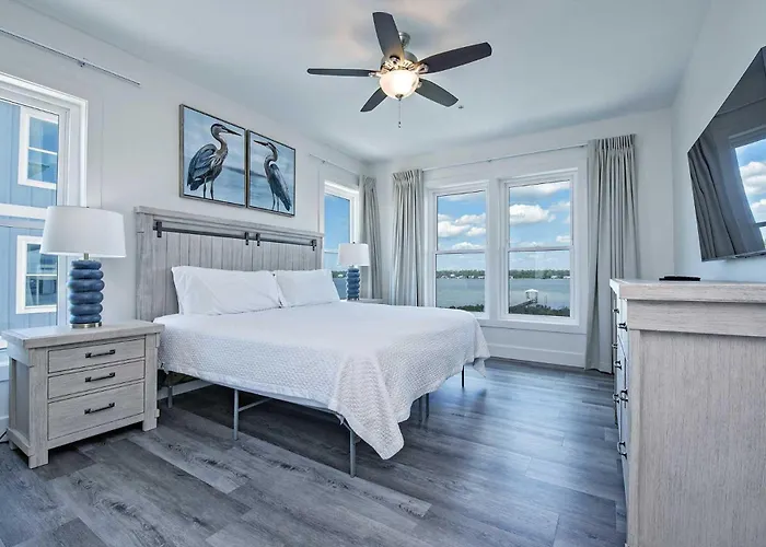 Blessed Together 5 Bedroom Lockout Holiday home *