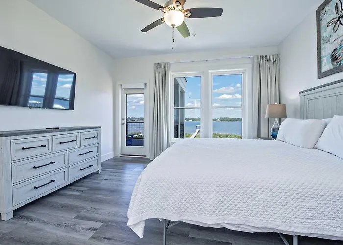 Blessed Together 5 Bedroom Lockout Holiday home *